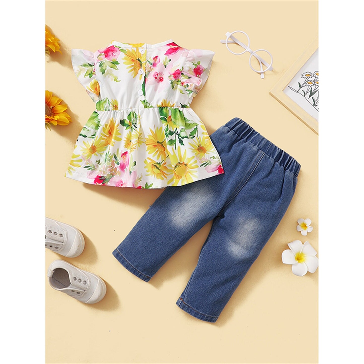 Ambretta Flower Top + Denim Jeans
